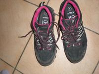 CMP schwarz-lila Wanderschuhe Halbschuhe Gr. 40, neuwertig Rheinland-Pfalz - Bad Sobernheim Vorschau
