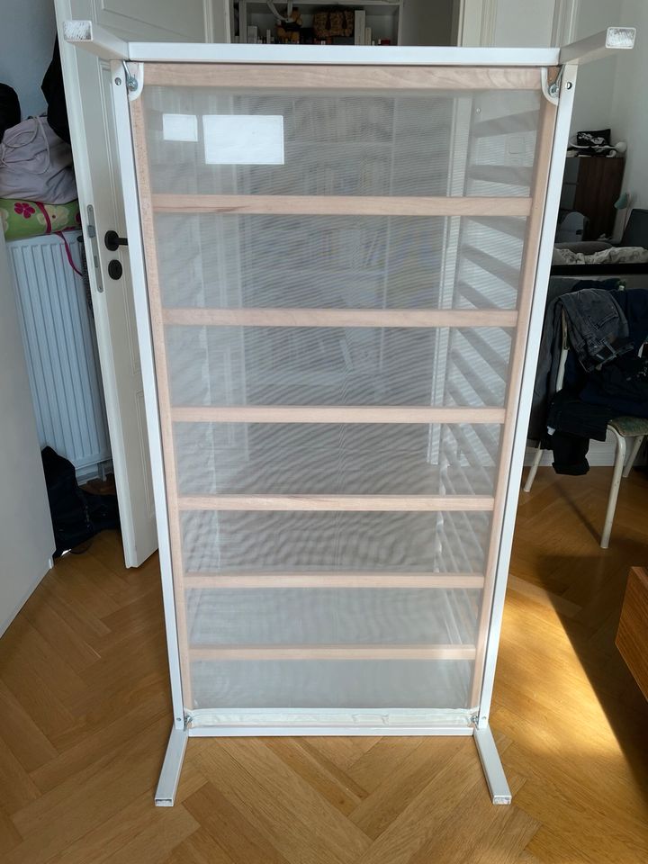 Ikea SUNDVIK Babybett,weiß,70x140,Skönast Matratze Kinderbett in Frankfurt am Main