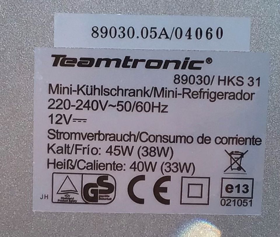Mini Kühlschrank 230V (12V) in Treuenbrietzen