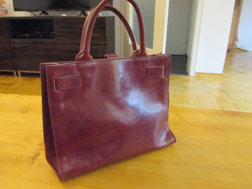 Furla Handtasche  Leder Braunrot 50 € in Bad Dürkheim