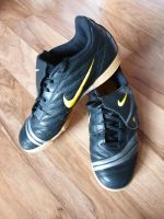 Nike Hallenschuhe Gr. 38 Hessen - Grasellenbach Vorschau