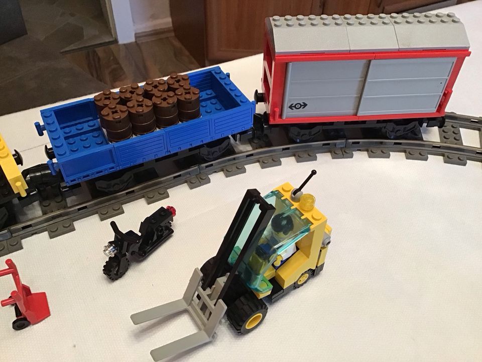 Lego Set 4563 Eisenbahn (Güterzuge) 9V aus 90er Jahr in Norderstedt