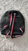 Tommy Hilfiger Damen Tasche schwarz Gold Rucksack Leder Berlin - Treptow Vorschau