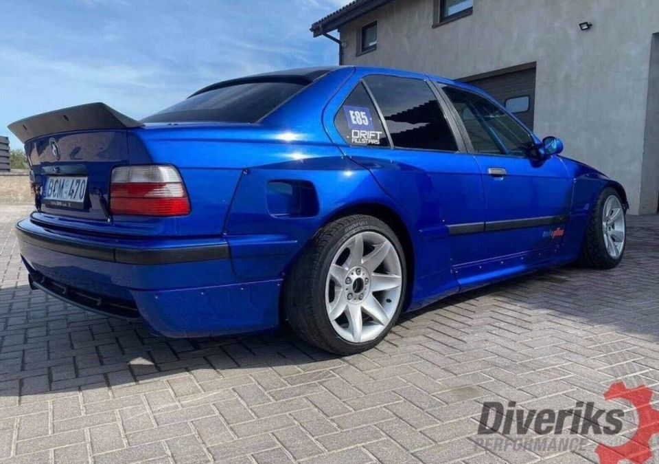 Rolling Elegance Wide Body Kit für BMW E36 Limousine in Hagen