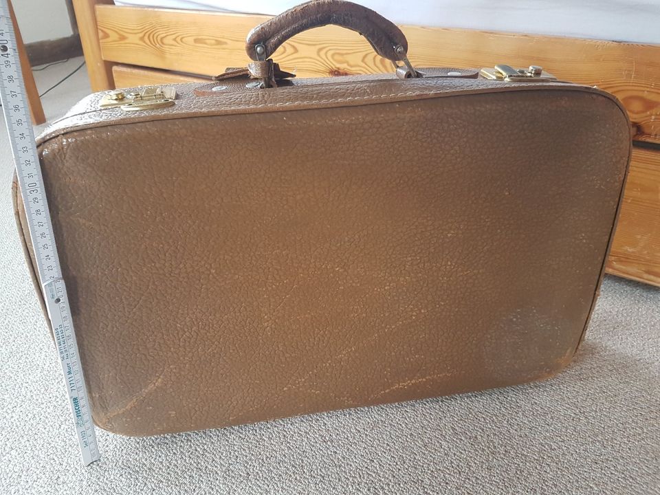 True Vintage Koffer von Opa Leder und Karostoff in Marburg