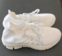 Sneaker Slipper Neu Gr. 37 weiß Wechselsohle Sachsen - Löbau Vorschau