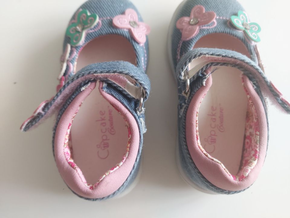 schicke Ballerina/Schuhe von Cupcake Größe 20 in Gahro