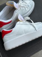 New Balance Sneaker Gr. 41,5 CT302 wie neu weiß rot unisex Neuhausen-Nymphenburg - Neuhausen Vorschau