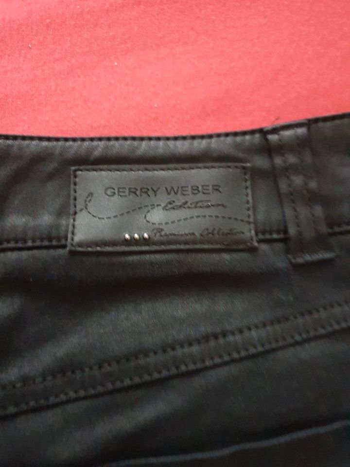 Gerry Weber Hose. Roxane,  Gr. 42, schwarz in Bremen