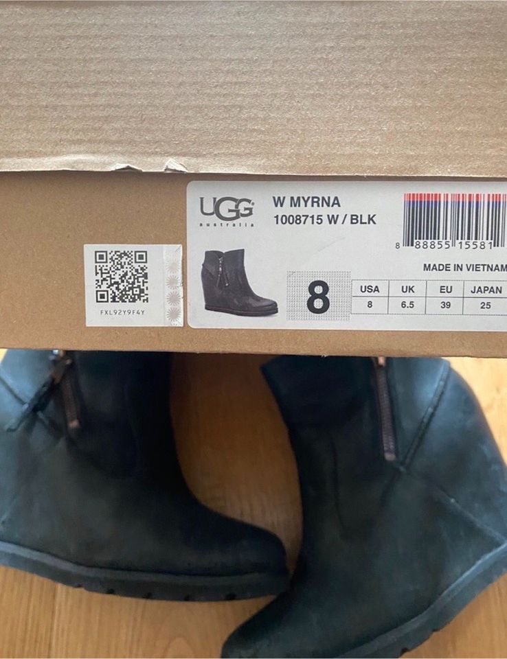 UGG Lamfell Stiefeletten Myrna* Plateau* Gr. 39* NP-200€ in Köln