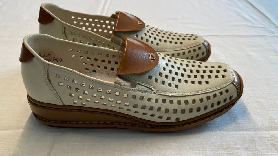 Damen Schuh Rieker Größe 37, neuwertig in Werne