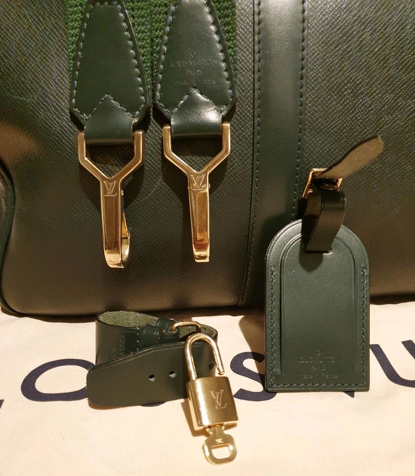 Louis Vuitton Tasche / Kendall Tiaga Epicea P in Düsseldorf