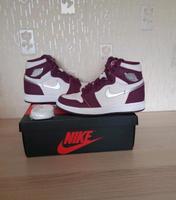 Jordan Air 1 Retro High OG Bordeaux Gr 35,5 Baden-Württemberg - Gerstetten Vorschau