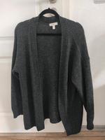 Langer grauer Cardigan (H&M, Größe S), 15 EUR Niedersachsen - Jever Vorschau