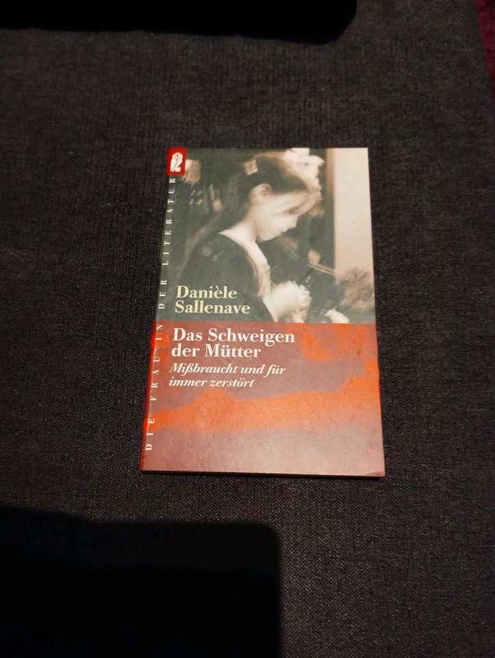 Buch - das Schweigen der Mütter in Hamburg