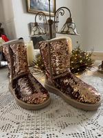 ❤️ Gr 39 UGGS Gold Glitzer NEU ungetragen Originalkarton❤️ Nordrhein-Westfalen - Bad Honnef Vorschau