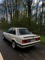 BMW E30 2 Türer Alpineweiß H-Kennzeichen Nordrhein-Westfalen - Olpe Vorschau