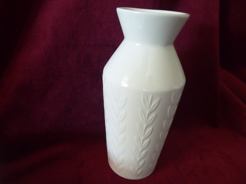 Porzellan weiß Hutschenreuther Schale Vase in Elmshorn