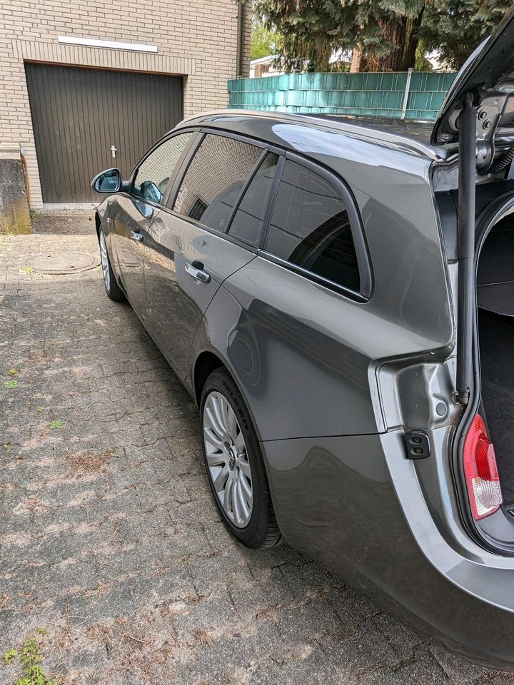 Opel Insignia Sporttourer 2.0 Diesel 170 PS in Östringen