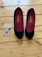 Buffalo London High Heels Pumps / 37 schwarz / Ersatzabsätze Hessen - Wiesbaden Vorschau