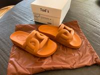Tod's Pantolette aus TPU wasserfest neuwertig , NP 250€ Düsseldorf - Oberkassel Vorschau