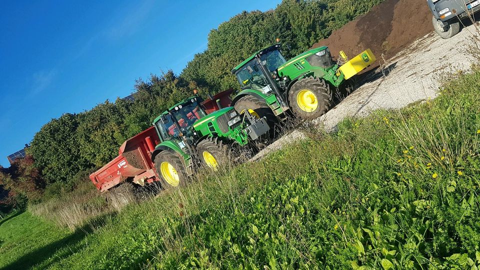 Transport mit Erdbaukipper Muldenkipper Krampe in Thalmässing