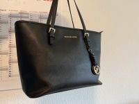 MK schwarze Tasche aus Kunstleder in München München - Sendling Vorschau