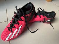 Adidas Damen Fußballschuhe Neuwertig US 7 Hessen - Hanau Vorschau