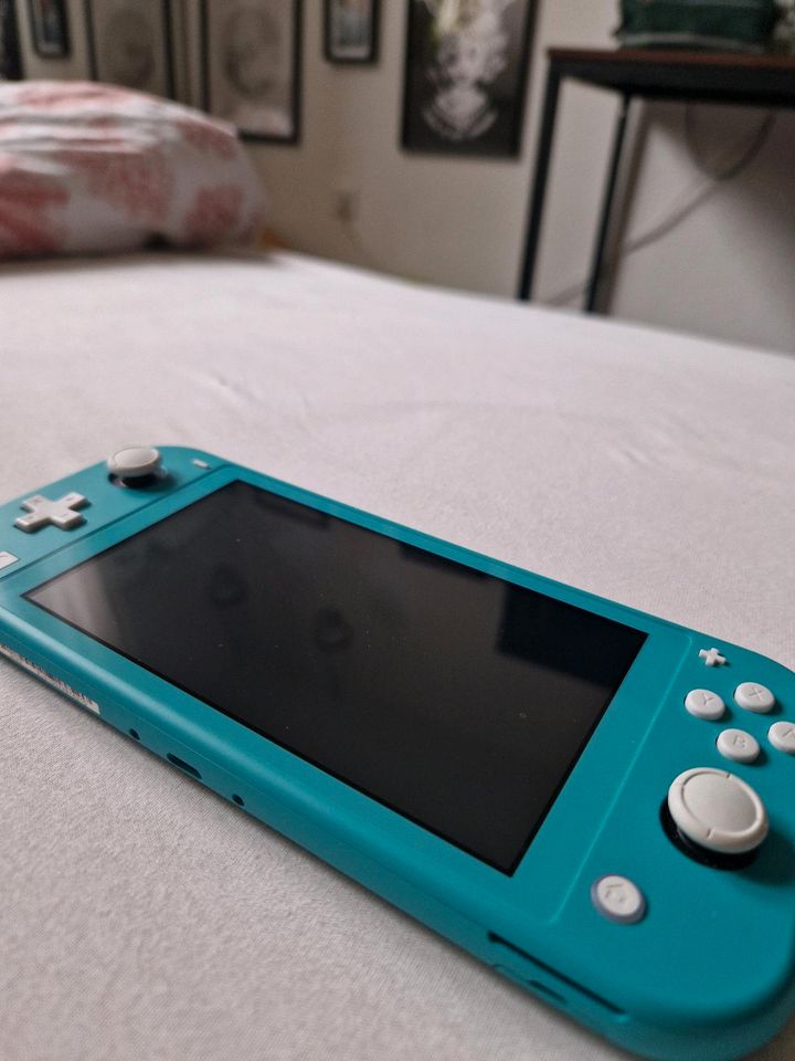 Nintendo Switch Lite Blau in Hannover