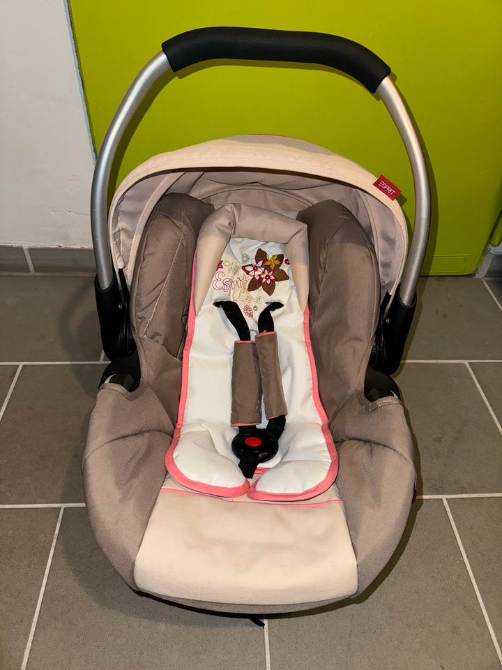 MaxiCosi Esprit, Babyschale, Kindersitz in Rüsselsheim