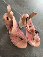 Hohe Schuhe Damen Frankfurt am Main - Niederursel Vorschau