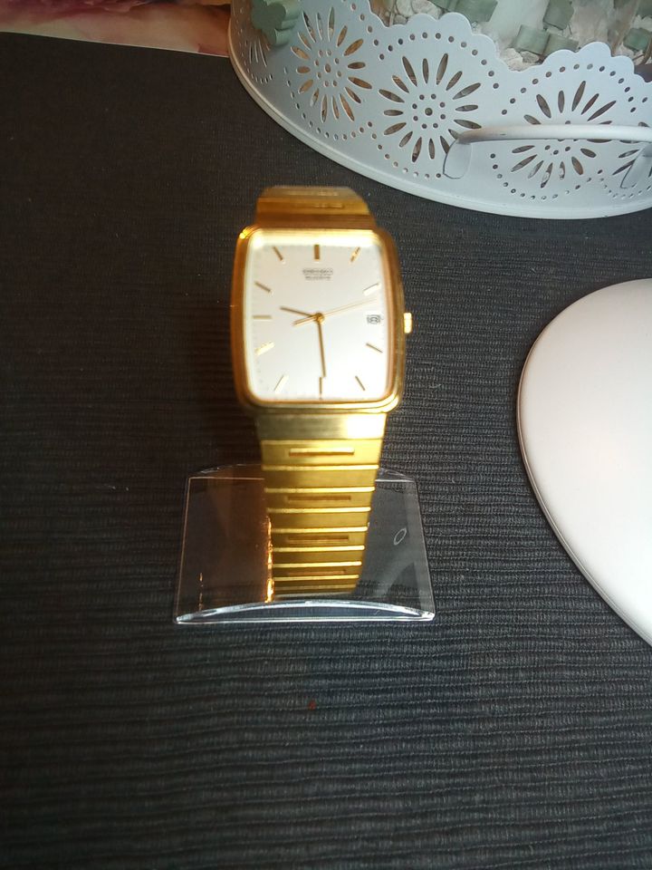 Seiko Armbanduhr Vintage in Köln
