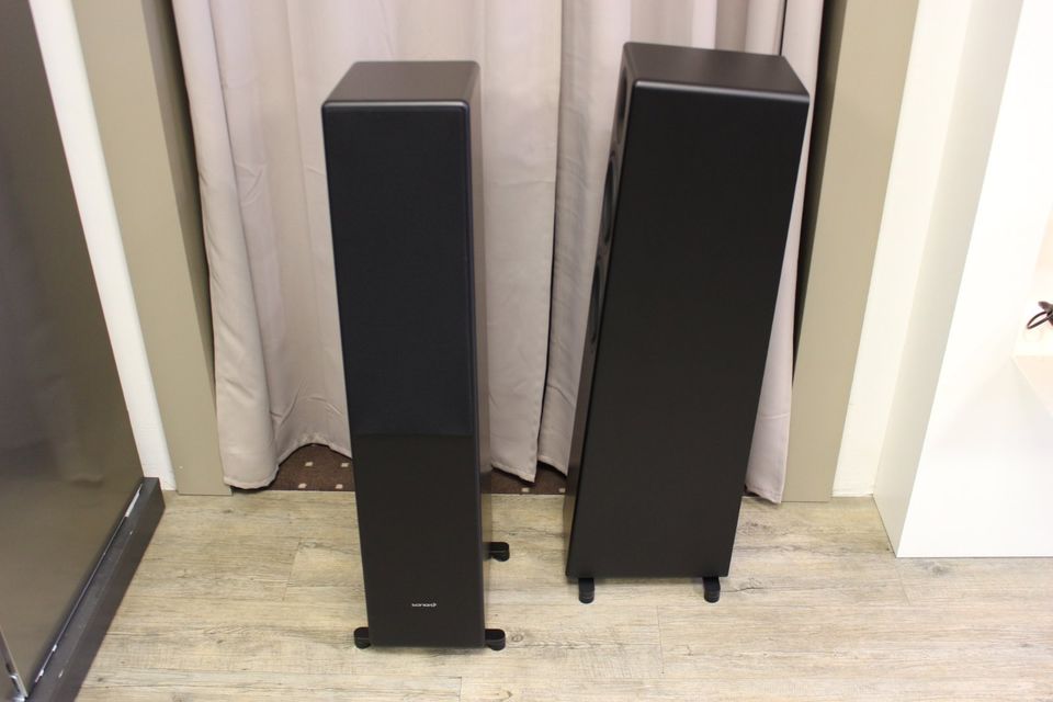 Sonoro SO-1200-100 BL Grand Orchestra Schwarz Matt - 1 Paar Standlautsprecher / 4 Ohm in Hamburg