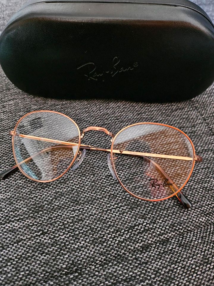 Schicke neue Ray - Ban Damenbrille roségold in Ronnenberg