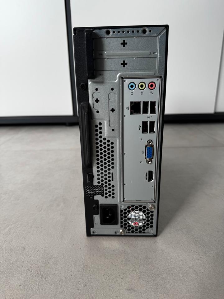 Acer Aspire Intel i7, 8GB RAM, 1TB Festplatte, solider Office PC in Aindling