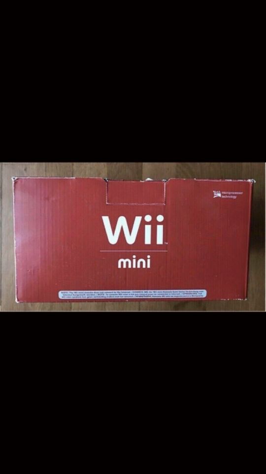 Nintendo Wii Mini Rot inklusive versichertem Versand in Nagold