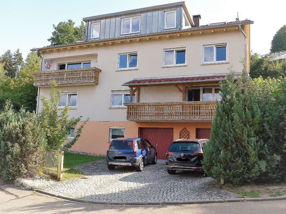 Geräumige, helle Dachgeschoss-Wohnung mit Weitsicht in Villingen-Schwenningen