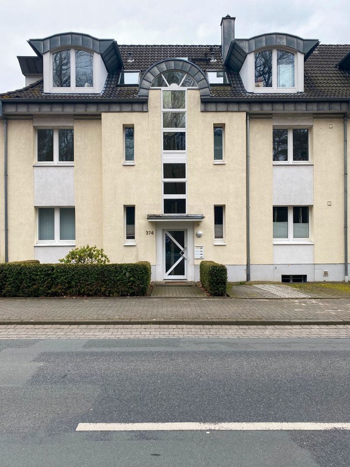 Lichtdurchflutete 3- Zimmer Dachgeschosswohnung in Gretesch! in Osnabrück