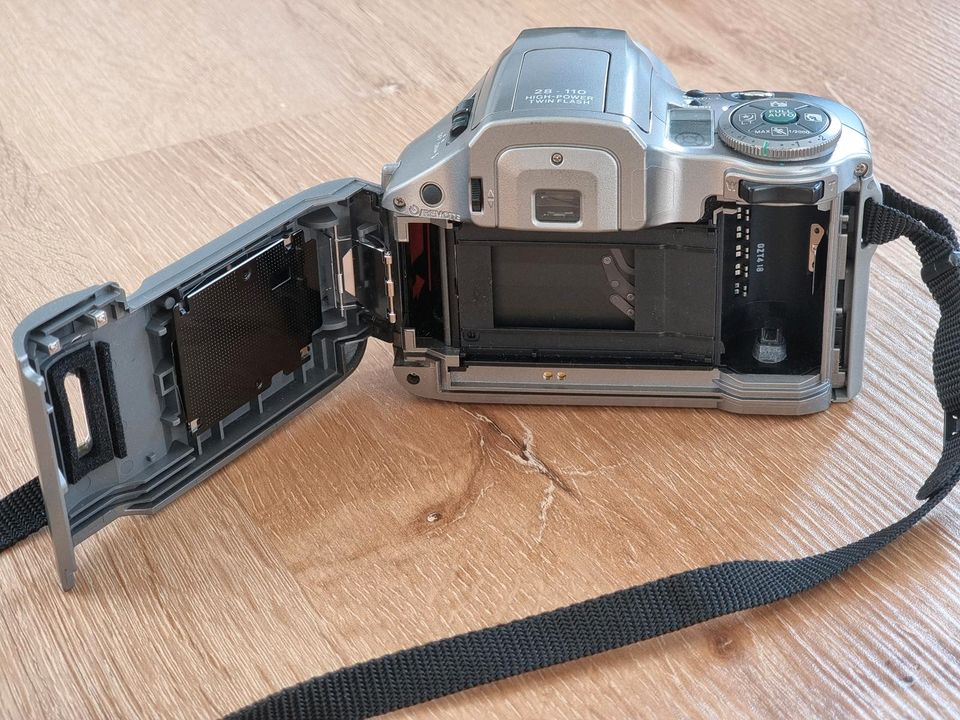 Olympus IS-300 Spiegelreflexkamera inkl. Tasche in Neuhaus am Inn