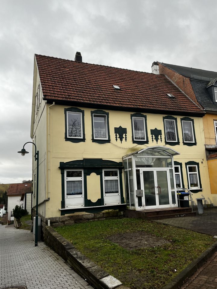 Preissenkung! Vermietetes 2-Familienhaus zu verkaufen! in Geratal
