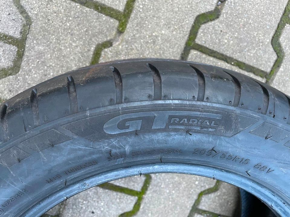 4 Sommerreifen 205/55 R 15 88V GT Radial Champiro UHP1 Sommer in Speichersdorf