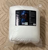 Kopfkissen 80x80cm Medium mit 850g Kissen-Füllung NEU OVP Hessen - Reichelsheim (Wetterau) Vorschau