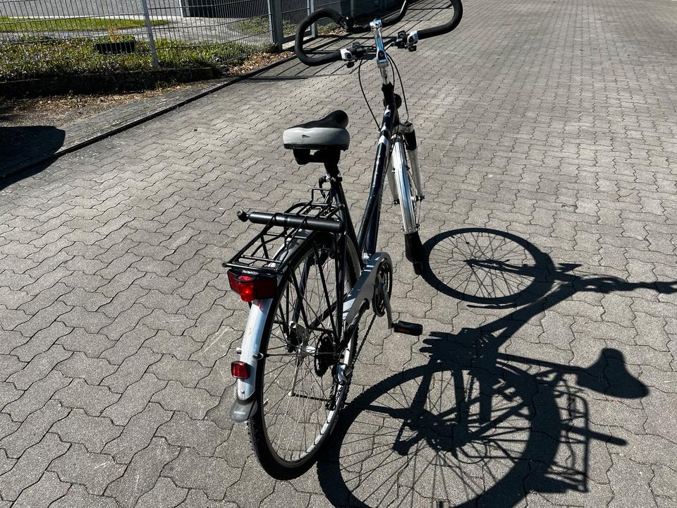 Peugeot Trekking Fahrrad 28 Zoll - Reifen u Schläuche neu in Seevetal