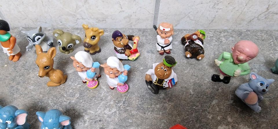 Kinderüberraschung figuren in Renningen