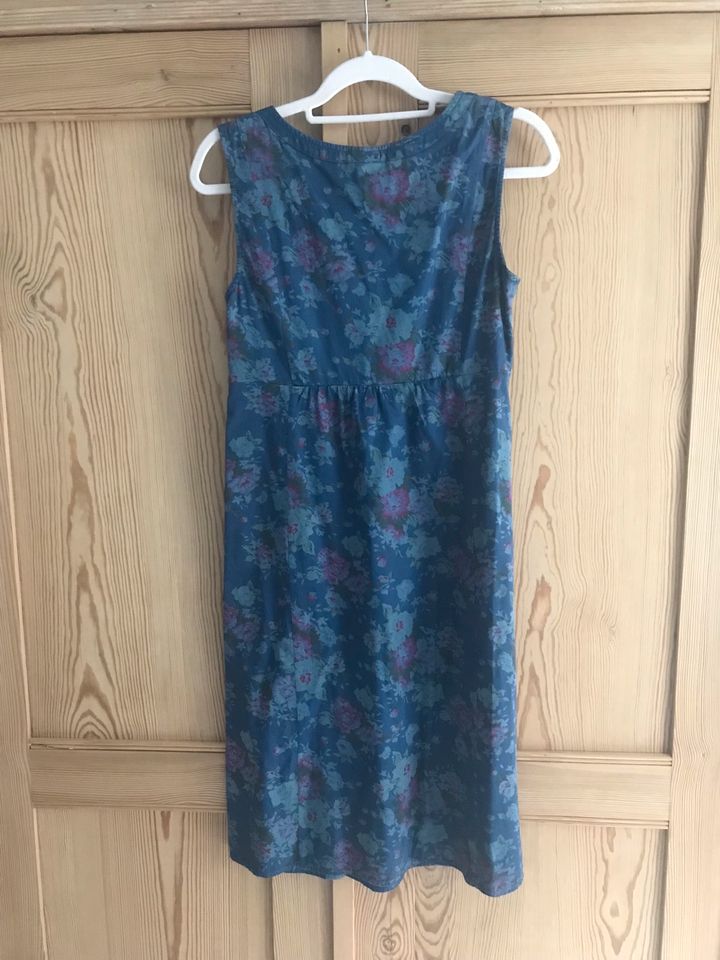 Esprit Sommerkleid blau mit Blumenmuster Größe 38 in Freudenstadt