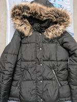 C&A Damenjacke Winterjacke Jacke 38 M schwarz neuwertig Hessen - Neu-Isenburg Vorschau
