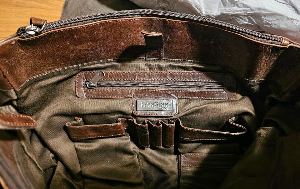 Feynsinn Messenger Leder Umhängetasche Vintage braun in Markt Indersdorf