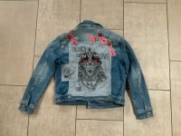 Jeansjacke Gr. S von Blue Fire Co mit Applikationen Nordrhein-Westfalen - Kalletal Vorschau