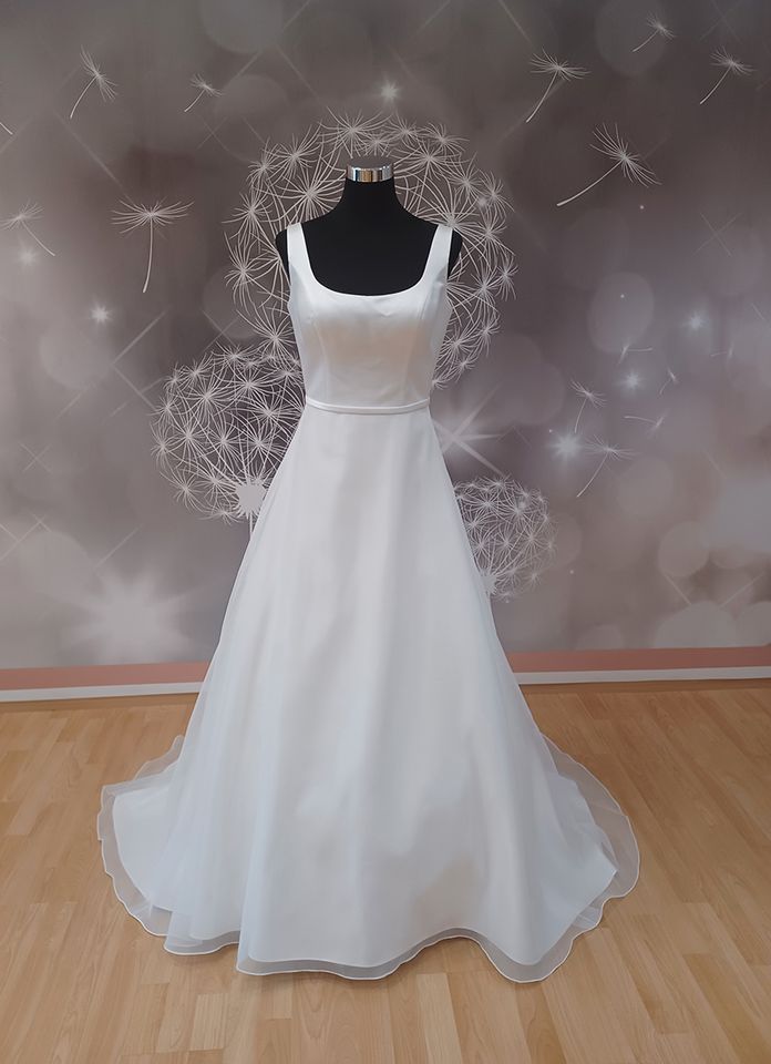 ❤꧁ღ⊱♥  Brautkleider Bsp. bis maximal 999Euro ♥⊱ღ꧂❤ in Köthen (Anhalt)