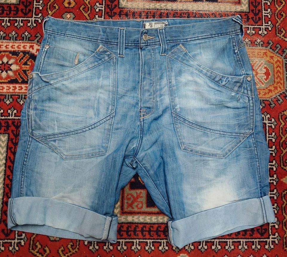 Herren Jeans Shorts blau Gr. XL TOP in Neumünster